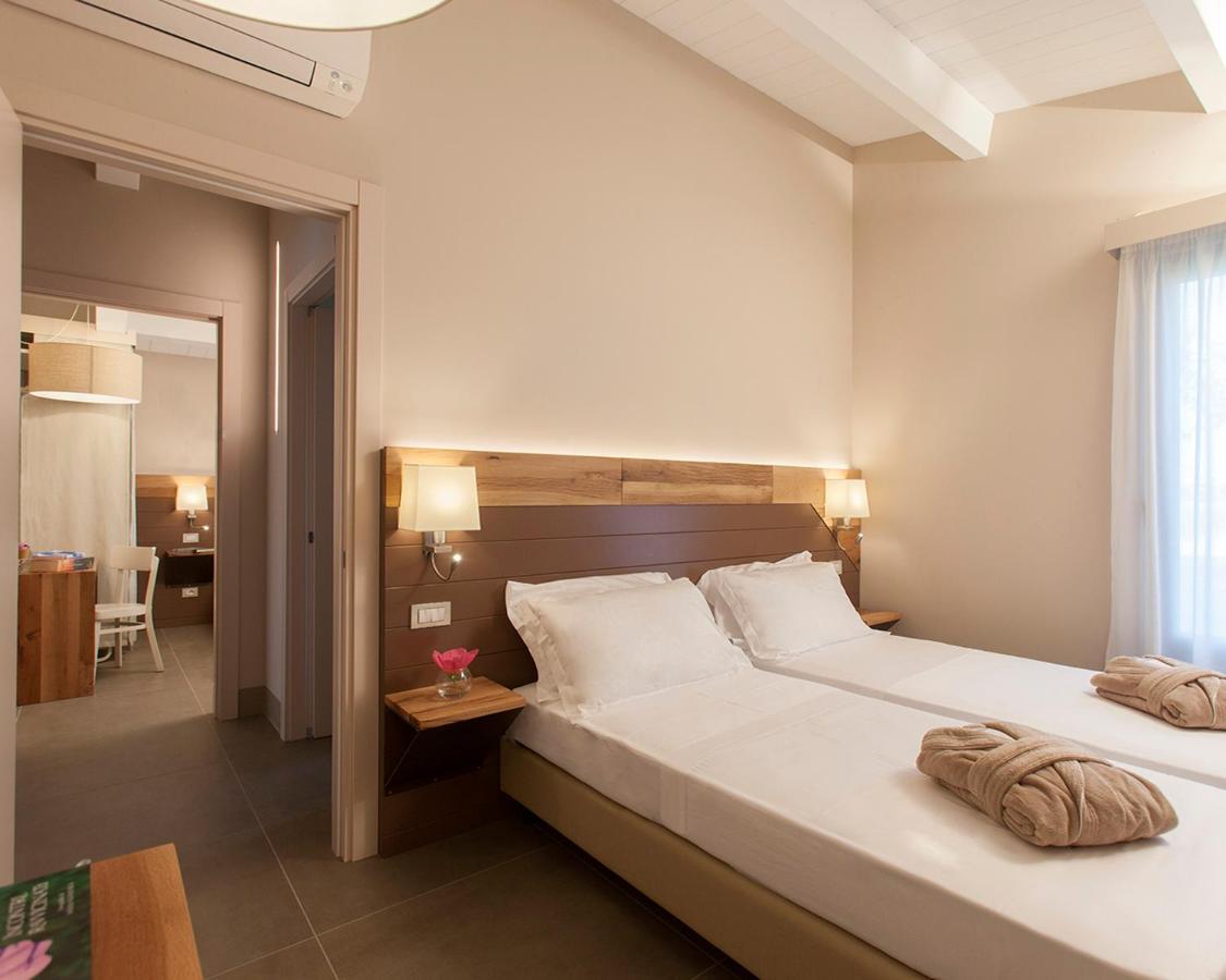 Podere Maremma Spa & Ristorante Орбетело Екстериор снимка