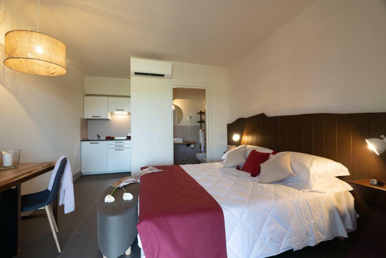Podere Maremma Spa & Ristorante Орбетело Екстериор снимка