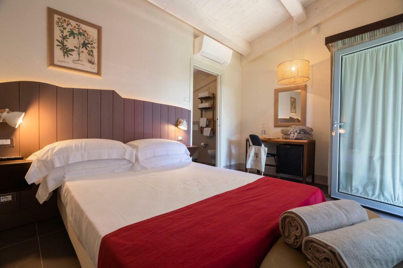 Podere Maremma Spa & Ristorante Орбетело Екстериор снимка