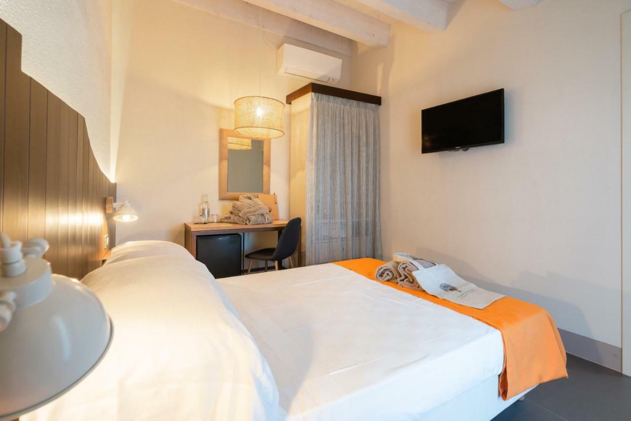 Podere Maremma Spa & Ristorante Орбетело Екстериор снимка